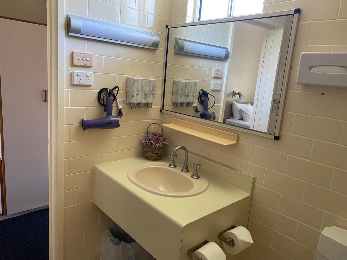 Mid City Motor Inn Mackay Ngoại thất bức ảnh